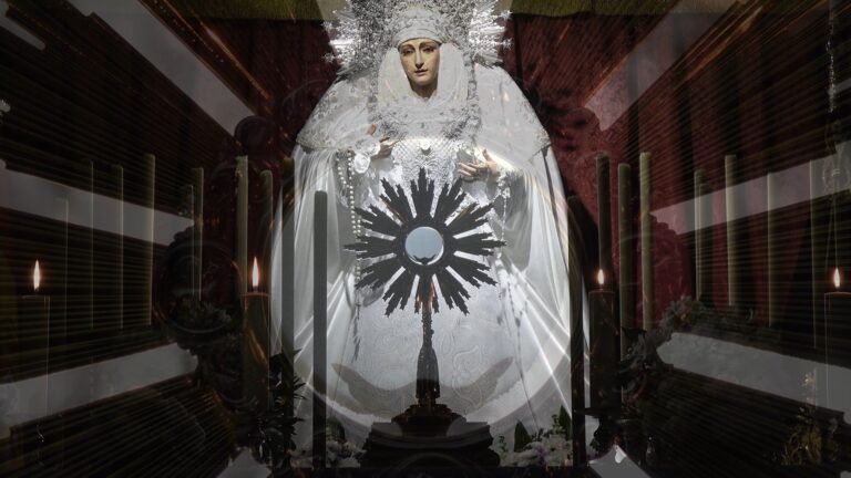 HORA SANTA Y TRIDUO POR LA PAZ